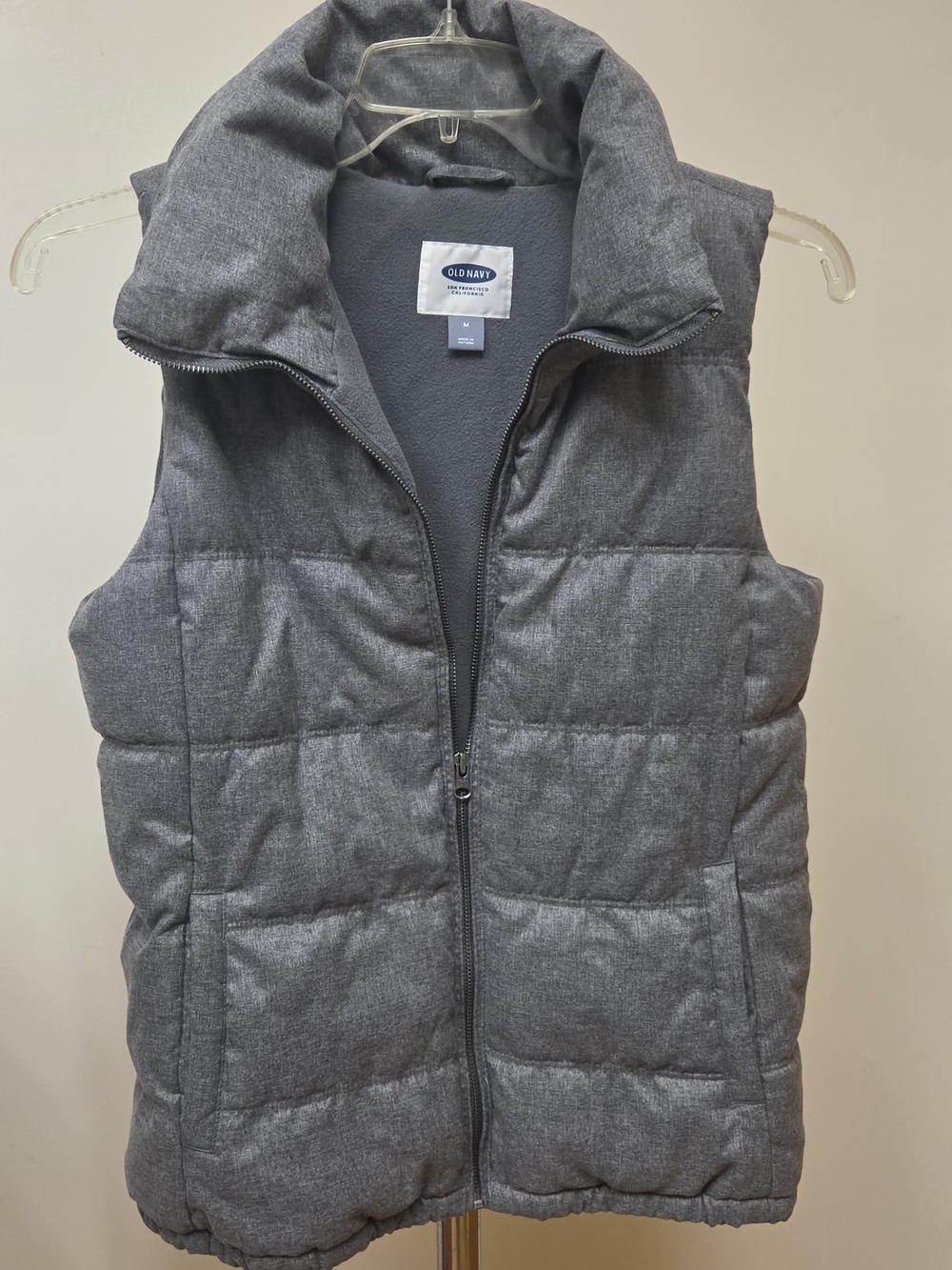 Old Navy Womens Gray Quilted Puffer Vest